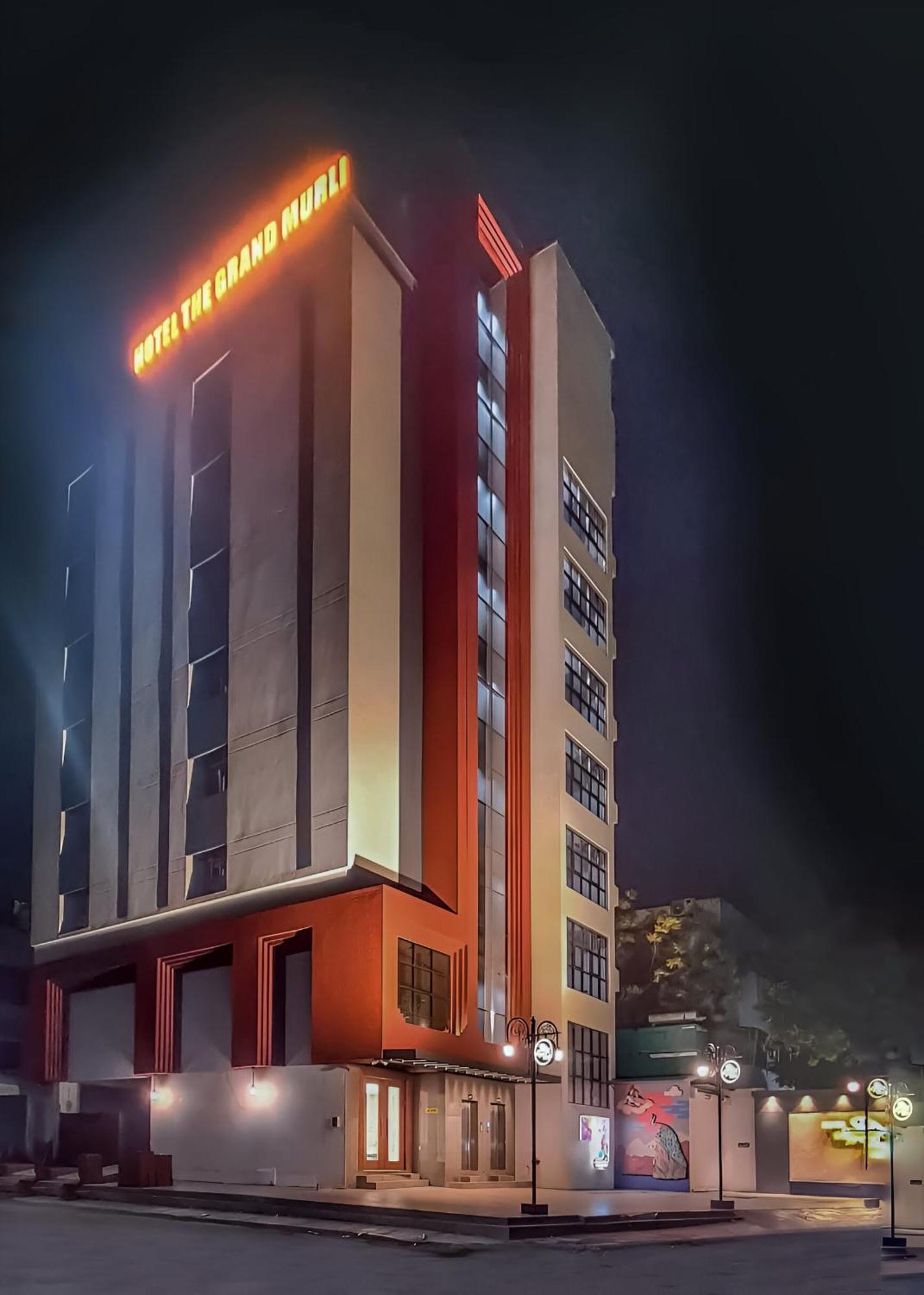 Hotel The Grand Murli Surat Exterior foto